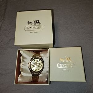 Gold boyfriend watch